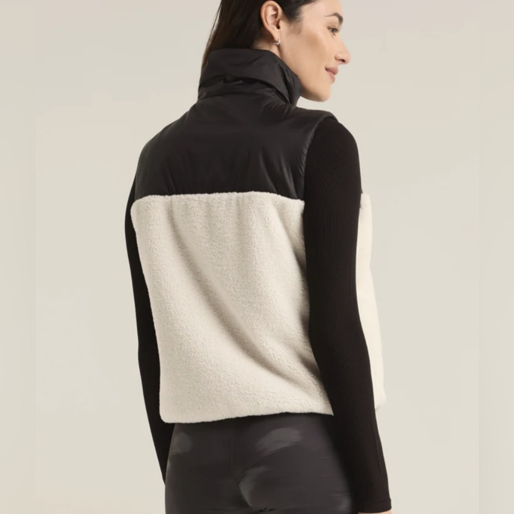 Z Supply•SESAME ROCKY SHERPA PUFFER VEST•Size S•NWT - Picture 2 of 2